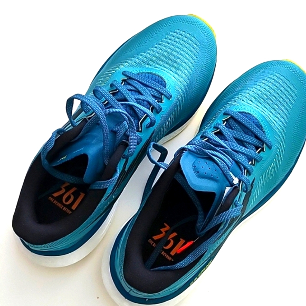 361 Degrees Women’s Spire 5 Sneakers Turquoise size 8  New